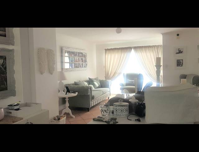 2 BEDROOM HOUSE RENTED IN WEST BEACH